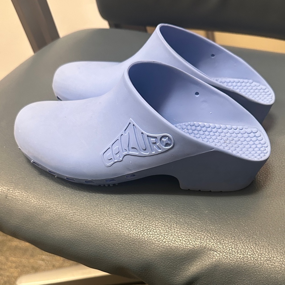 Calzuro Women's Light Blue Mules